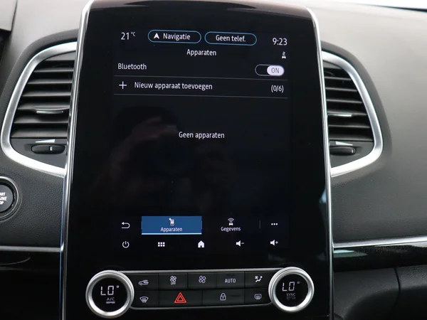 RENAULT Espace (2021) — foto 13 van 30