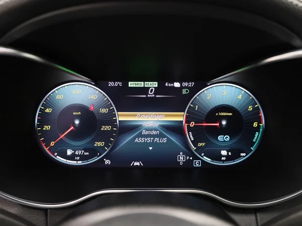 Mercedes-Benz C-Klasse (2021) — foto 10 van 41