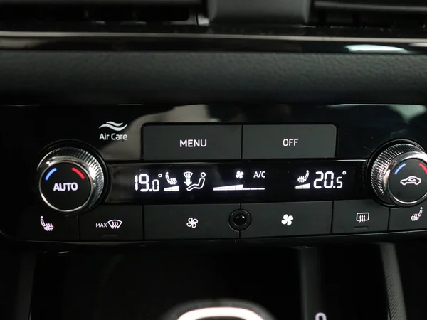 SKODA Scala (2025) — foto 10 van 18