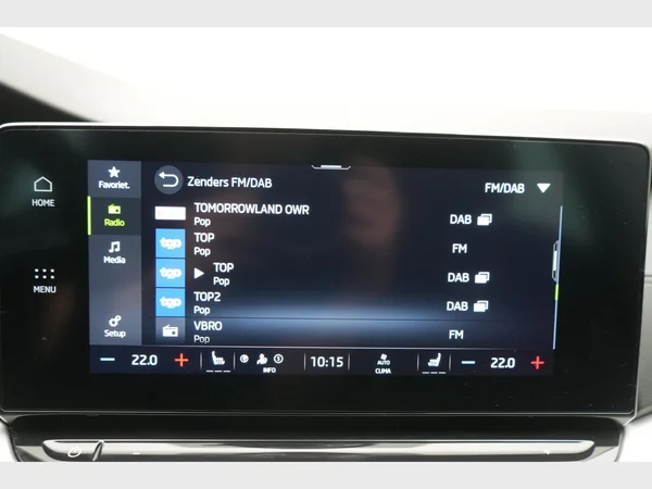 SKODA Octavia Combi (2024) — foto 8 van 29