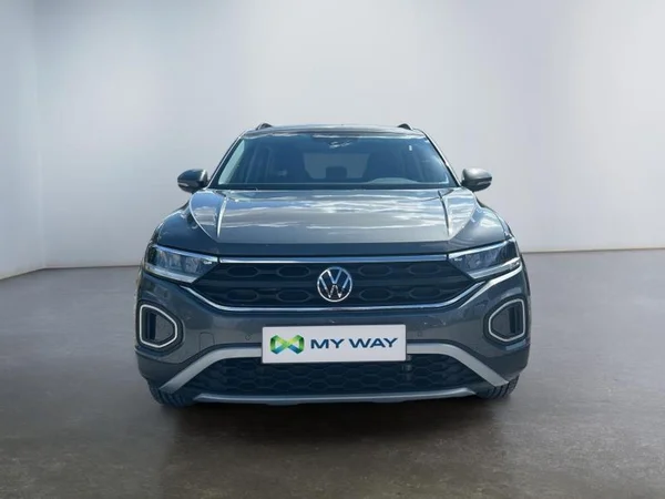 VOLKSWAGEN T-Roc (2023) — foto 26 van 31