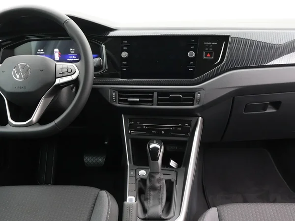 VOLKSWAGEN Taigo (2025) — foto 3 van 22