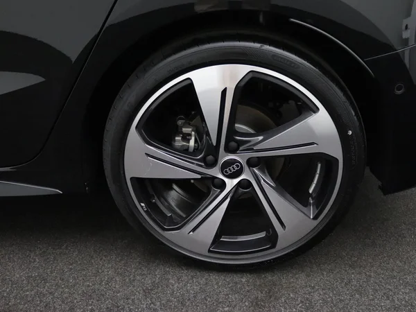 AUDI A3 Sportback (2025) — foto 15 van 23