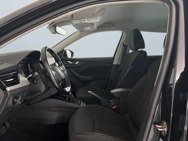 SKODA Kamiq (2021) — foto 2 van 27