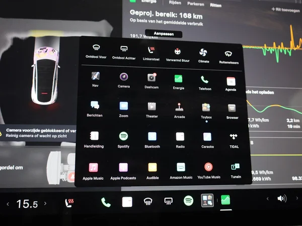 Tesla Model Y (2023) — foto 20 van 43