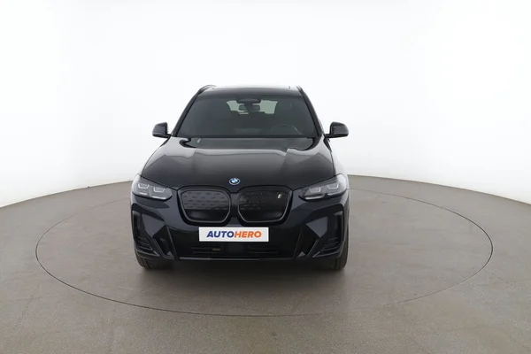 BMW iX3 (2022) — foto 15 van 16
