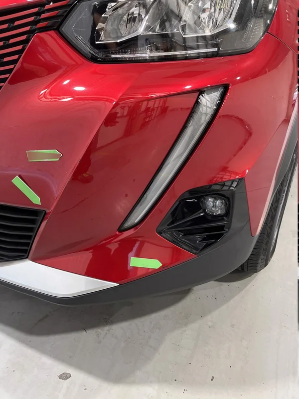 Peugeot E-2008 (2022) — foto 40 van 56