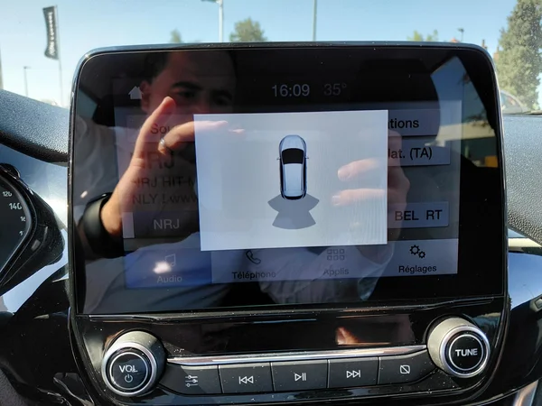 Ford Fiesta (2019) — foto 5 van 21