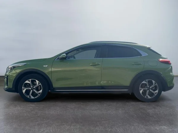 KIA XCeed (2023) — foto 22 van 26