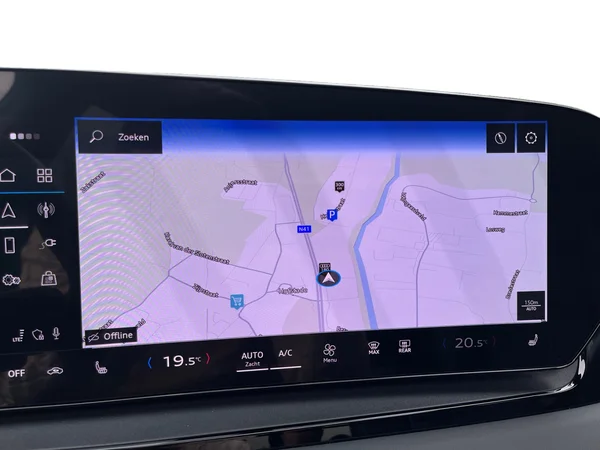 AUDI Q6 e-tron (2025) — foto 11 van 24
