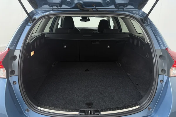 Toyota Auris Sw (2019) — foto 16 van 20