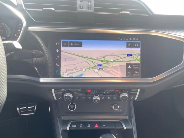 AUDI Q3 Sportback (2024) — foto 4 van 20