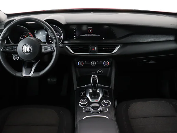 Alfa Romeo Stelvio (2020) — foto 27 van 27