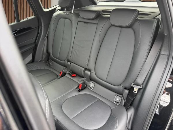 BMW X1 (2022) — foto 19 van 31