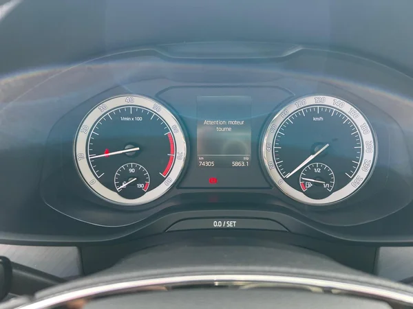 SKODA Kodiaq (2022) — foto 18 van 18