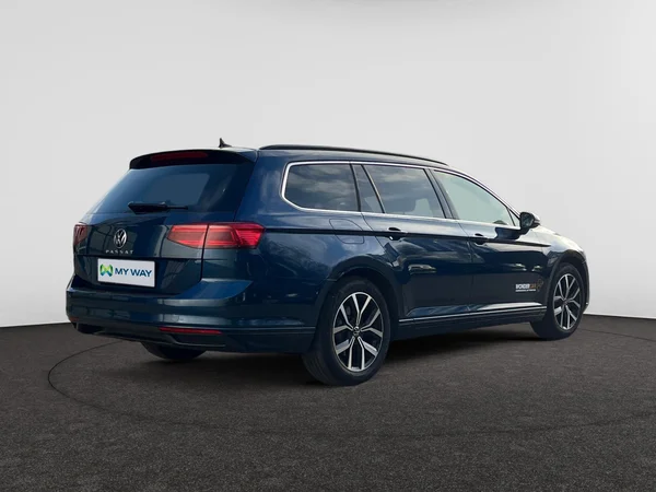 VOLKSWAGEN Passat SW (2024) — foto 7 van 14
