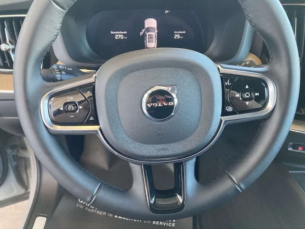 Volvo XC60 (2026) — foto 9 van 22