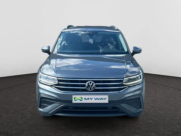 VOLKSWAGEN Tiguan Allspace (2023) — foto 12 van 18