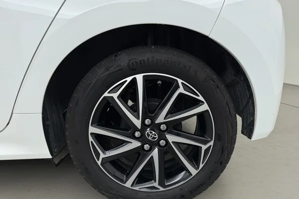 Toyota Yaris (2024) — foto 16 van 19