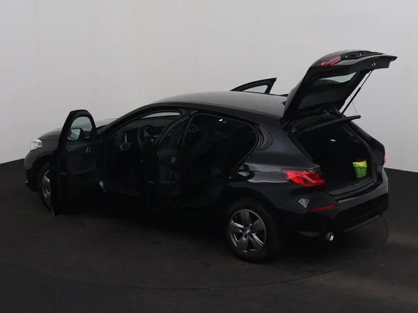 BMW 116 (2023) — foto 26 van 27
