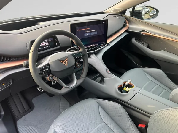 CUPRA Tavascan (2026) — foto 2 van 22