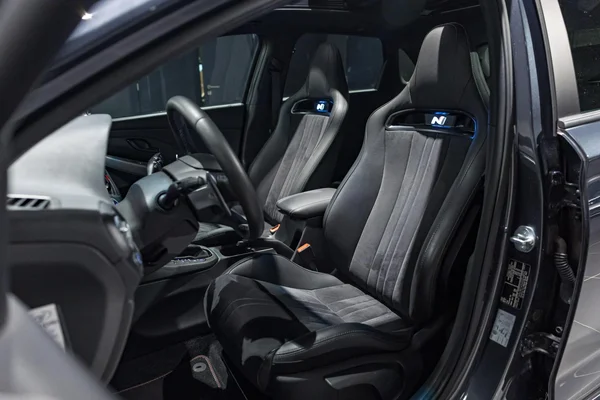 Hyundai i30 (2023) — foto 2 van 44