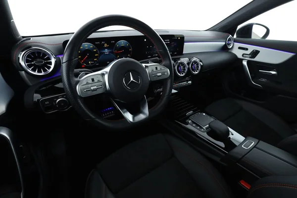 Mercedes-Benz CLA-Klasse (2023) — foto 2 van 16