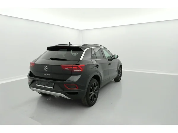 VOLKSWAGEN T-Roc (2022) — foto 4 van 36
