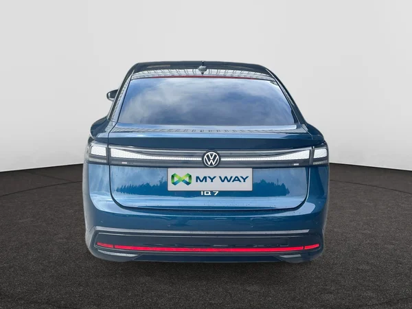VOLKSWAGEN ID.7 (2025) — foto 13 van 21