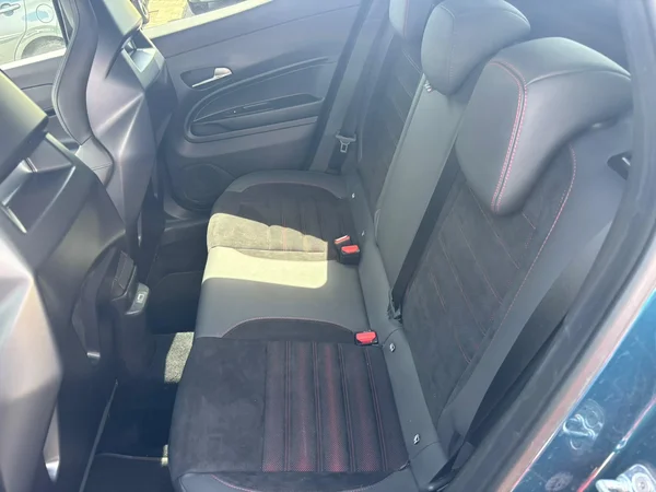 Alfa Romeo Junior (2025) — foto 3 van 15