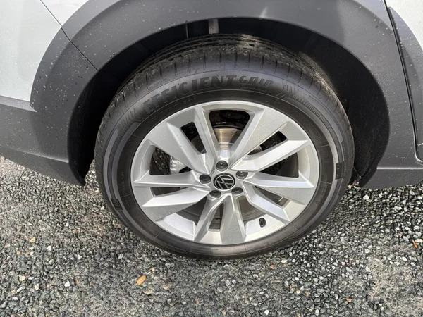 VOLKSWAGEN Taigo (2026) — foto 16 van 24