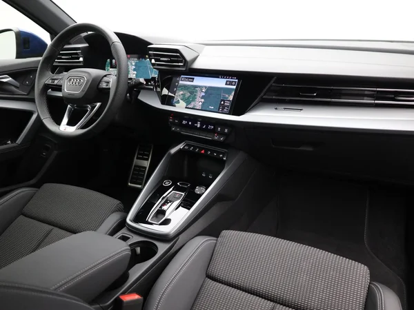 AUDI A3 Sportback (2025) — foto 17 van 23