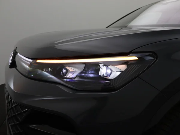 VOLKSWAGEN Tiguan eHybrid (PHEV) (2025) — foto 6 van 20