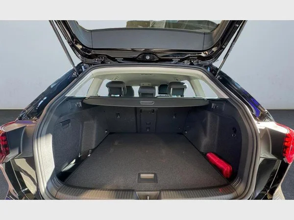 VOLKSWAGEN Golf VII SW (2026) — foto 16 van 18