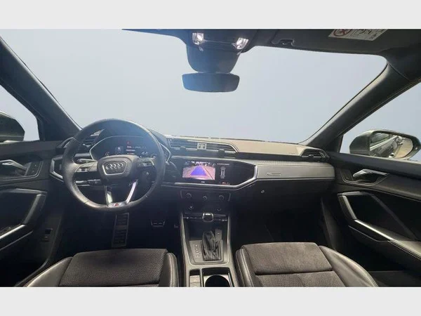 Audi Q3 Sportback (2021) — foto 25 van 25