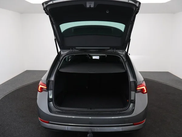 SKODA Octavia Combi (2024) — foto 23 van 24