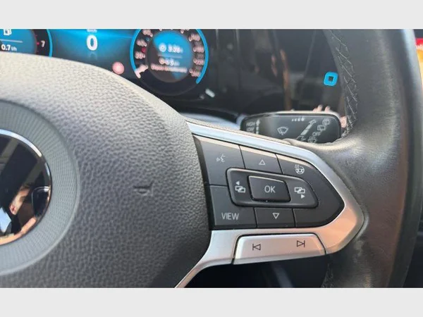 Volkswagen Golf VIII (2020) — foto 16 van 27