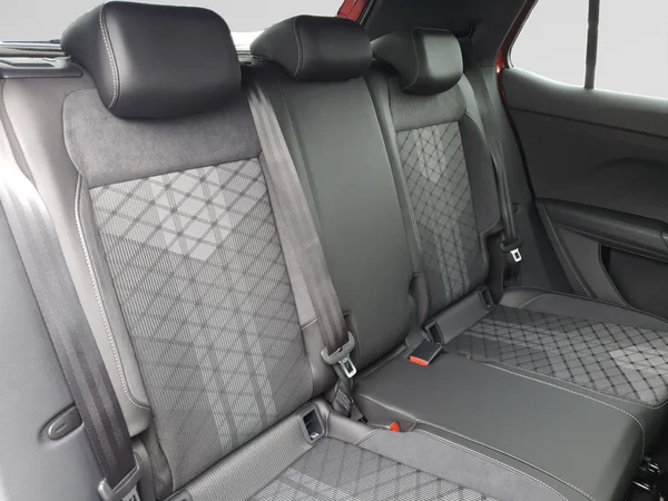 VOLKSWAGEN T-Cross (2026) — foto 2 van 12