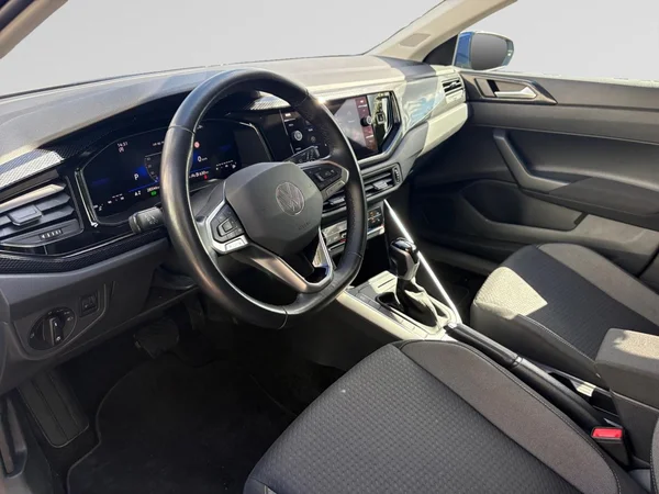 VOLKSWAGEN Polo (2024) — foto 24 van 24