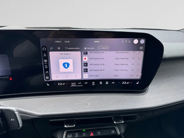 AUDI Q3 SUV e-hybrid (PHEV) (2025) — foto 3 van 16