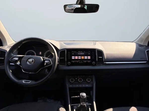 SKODA Karoq (2022) — foto 5 van 29