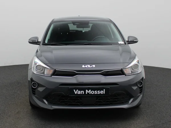 Kia Rio (2023) — foto 23 van 38