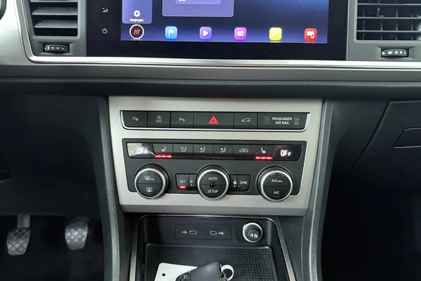 Seat Ateca (2022) — foto 9 van 28