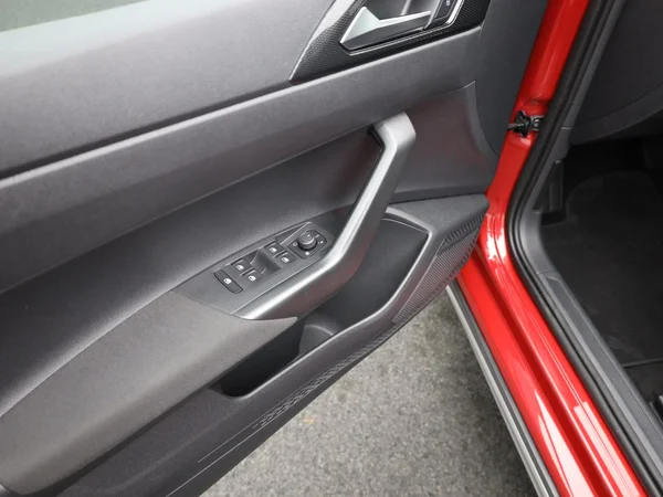 VOLKSWAGEN Taigo (2025) — foto 5 van 18