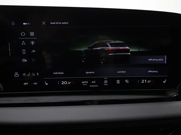 AUDI Q6 e-tron (2026) — foto 17 van 27