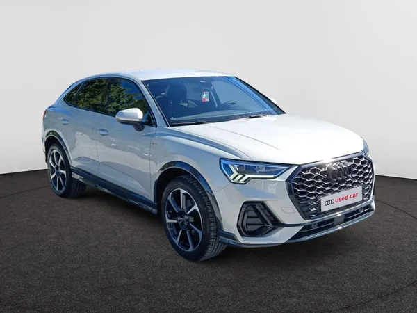 AUDI Q3 Sportback (2024) — foto 13 van 20