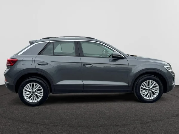 VOLKSWAGEN T-Roc (2023) — foto 3 van 16