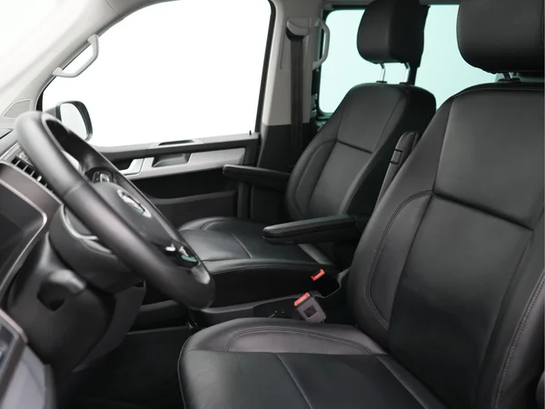 VOLKSWAGEN Transporter T6 1400 Caravelle Lwb (2017) — foto 24 van 25