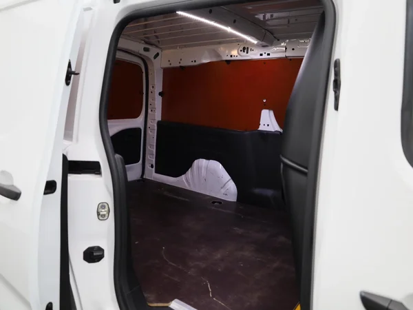 Opel Combo (2022) — foto 26 van 36