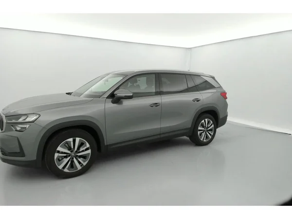 SKODA Kodiaq (2025) — foto 6 van 36